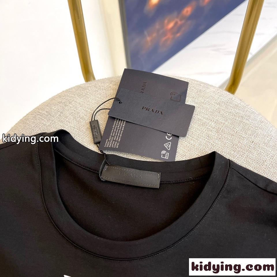 シンプル ロゴ クルーネック 半袖Tシャツ プラダ Tシャツ コピー ブラック-2