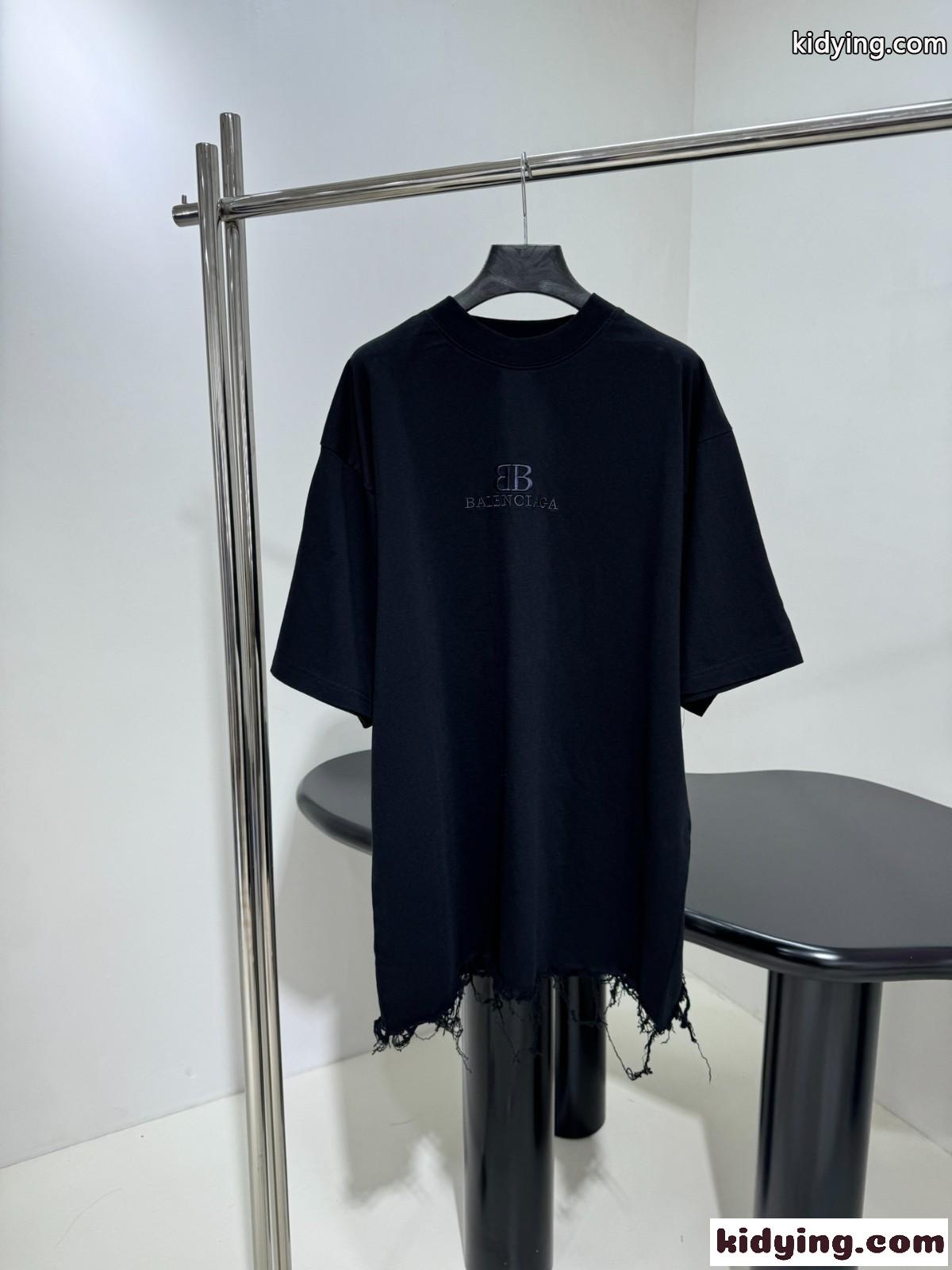 カジュアル オーバーサイズ 刺繍入り バレンシアガ Tシャツ コピー ブラック-0