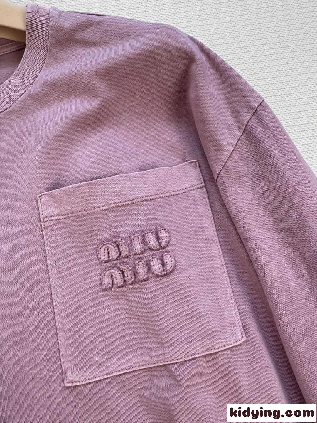 カジュアル コットンショート丈 長袖Tシャツ ミュウミュウ Tシャツ コピー ピンク-2