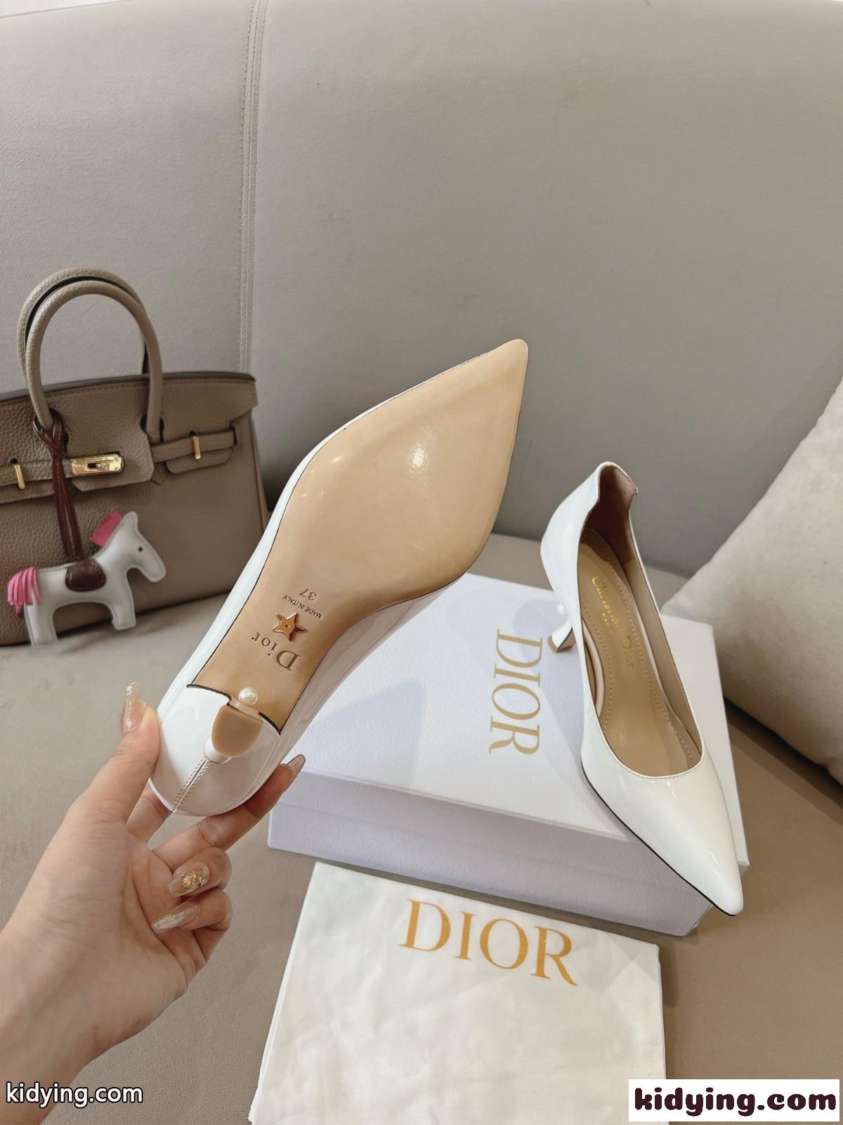 女子力アップ パテントレザー Dior Tribales パンプス クリスチャン・ディオール パンプス コピー ホワイト-2
