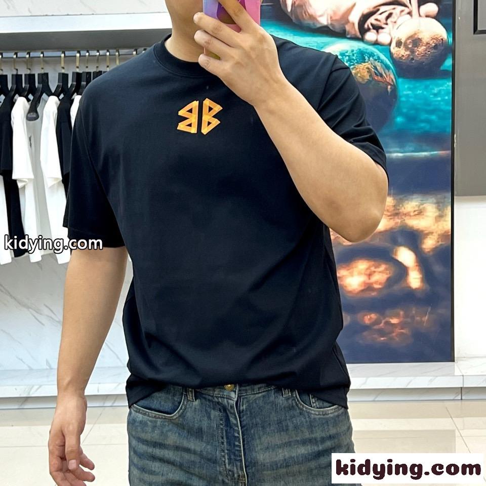 バレンシアガ Tシャツ 偽物 ロゴプリント クルーネック 半袖Tシャツ ブラック-1