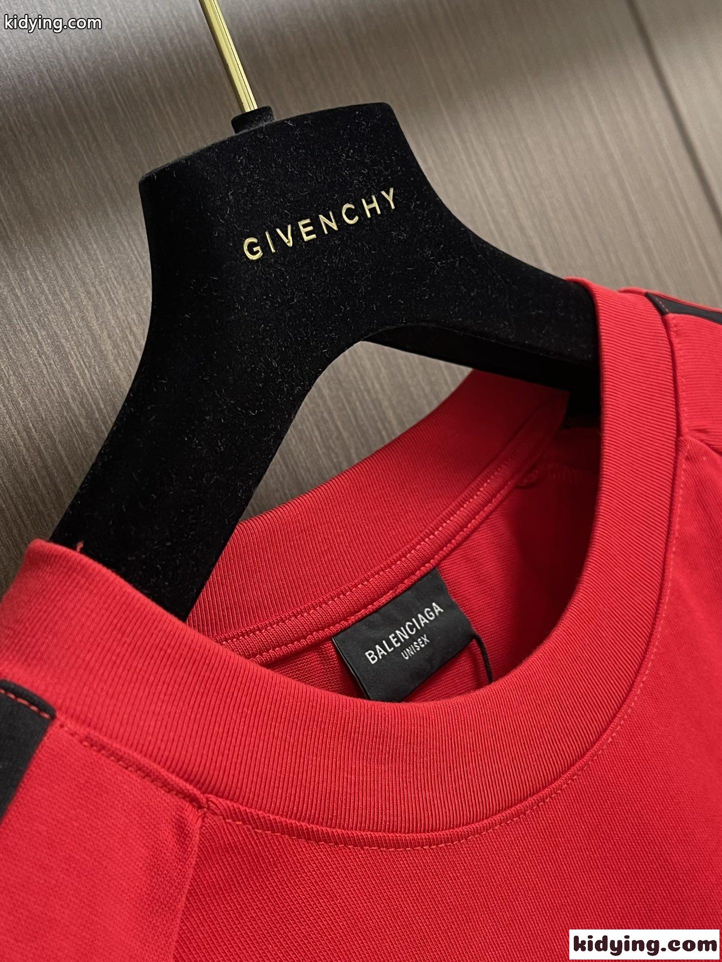 BALENCIAGA x Under Armour 半袖Tシャツ バレンシアガ Tシャツ コピー レッド-4