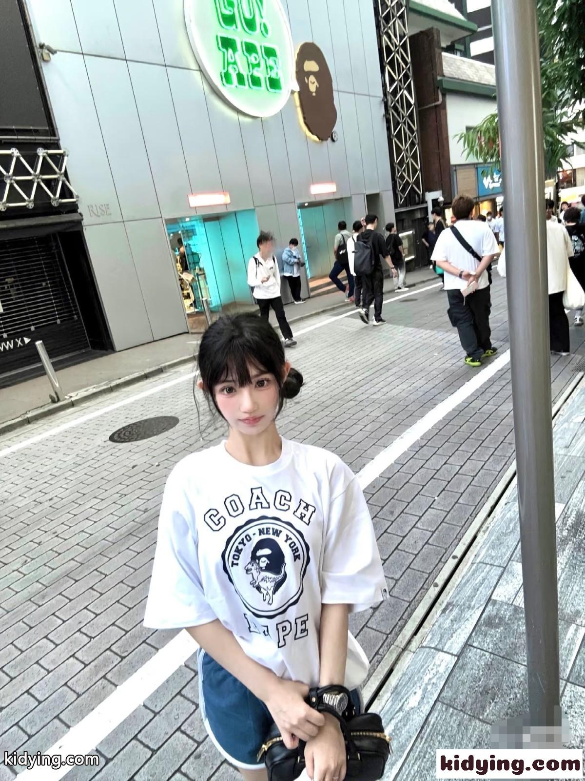 注目コラボ BAPE X COACH 半袖Tシャツ コーチ Tシャツ スーパーコピー ユニセックス-2