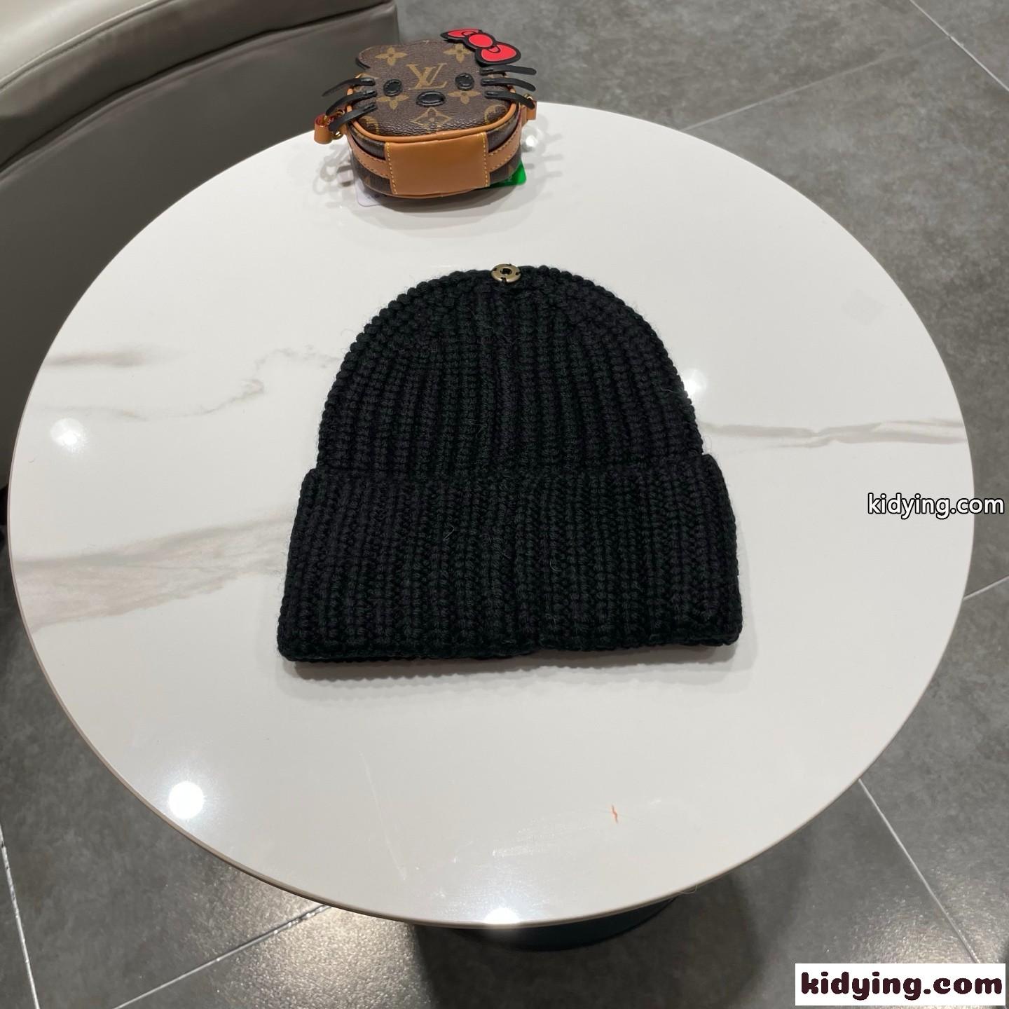 カジュアル 定番 ロゴ刺繍 ローゲージ ニットキャップ ルイ・ヴィトン キャップ 偽物 ユニセックス-3