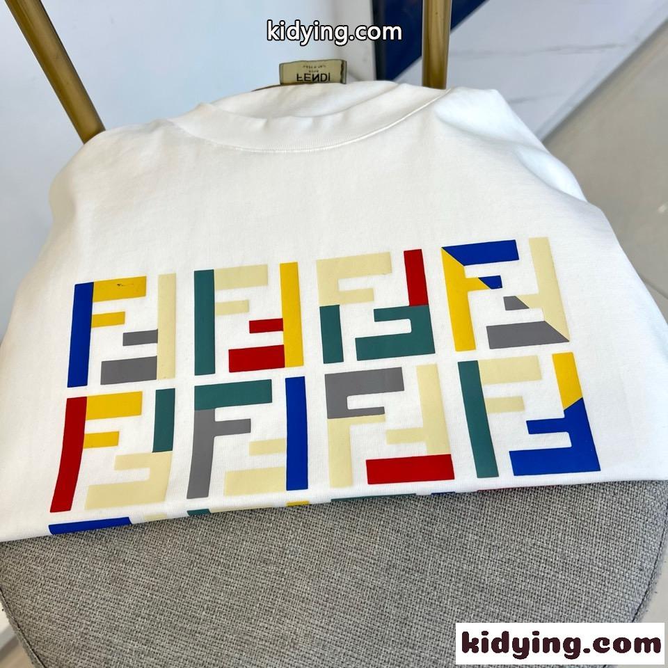 カジュアル 合わせやすい ロゴ入り 半袖Tシャツ フェンディ Tシャツ コピー ホワイト-2