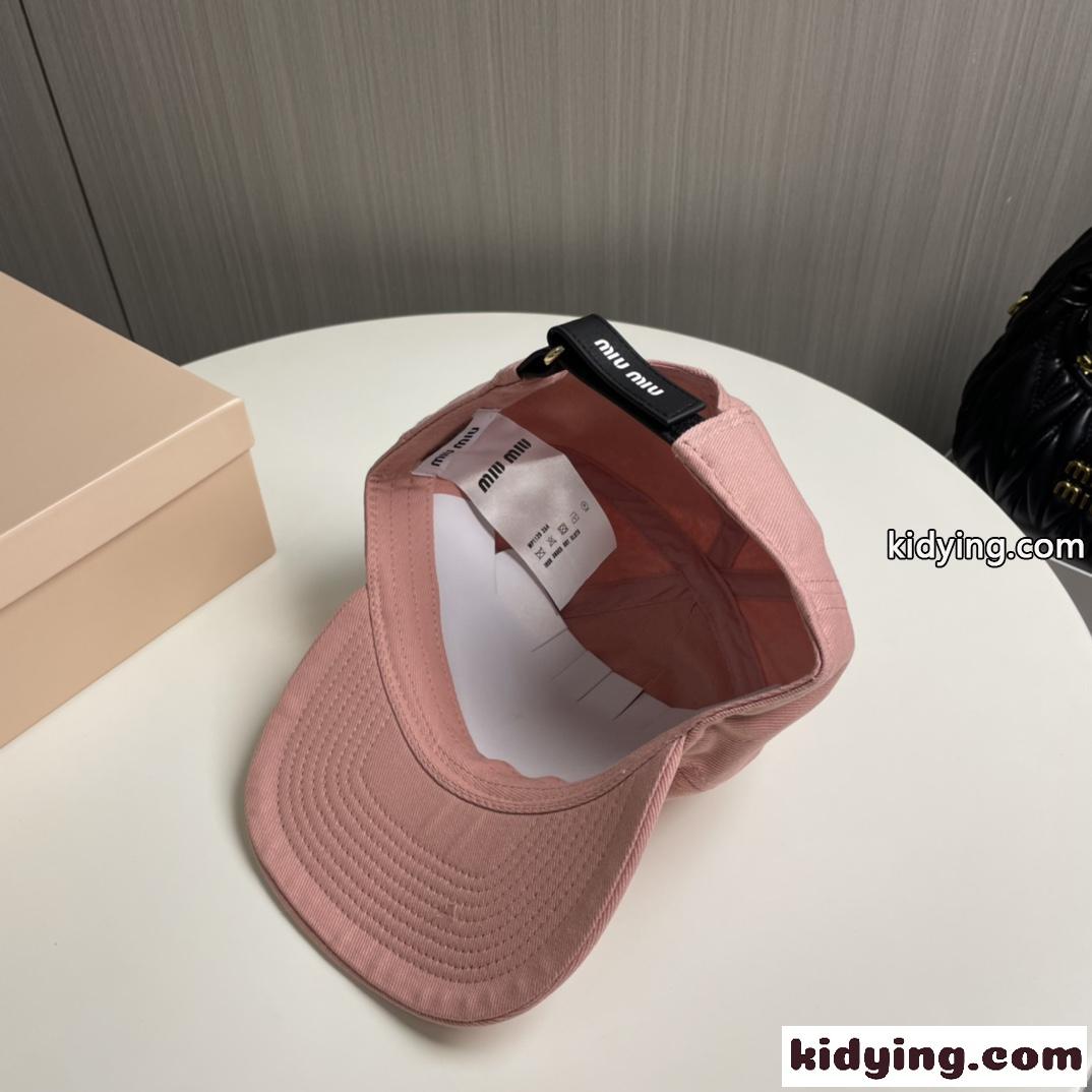 シンプル 合わせやすい ミュウミュウ キャップ 偽物 帽子 ピンク-1