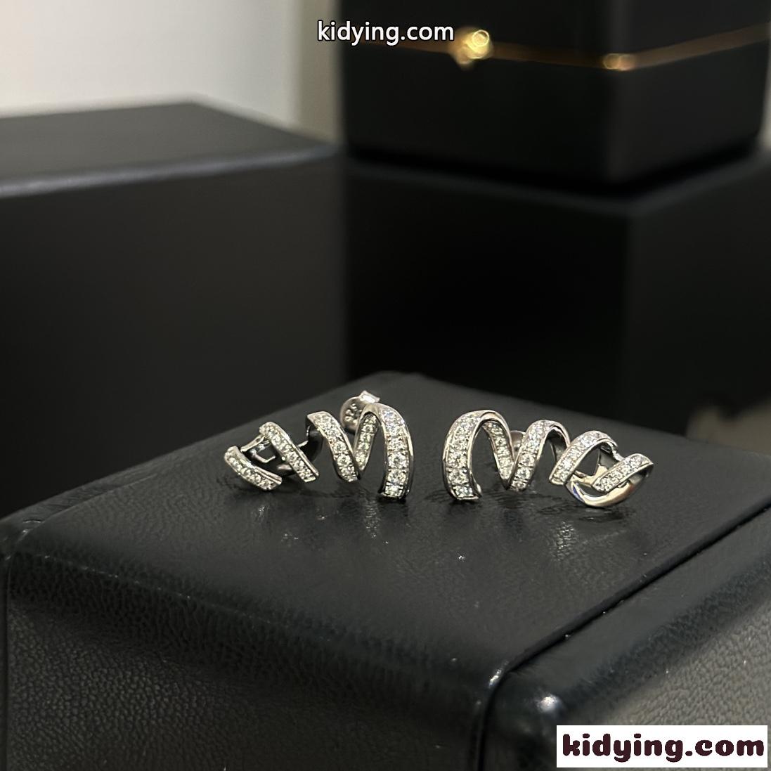 TORSADE DE CHAUMET（トルサード ドゥ ショーメ） イヤリング コピー ピアス-0