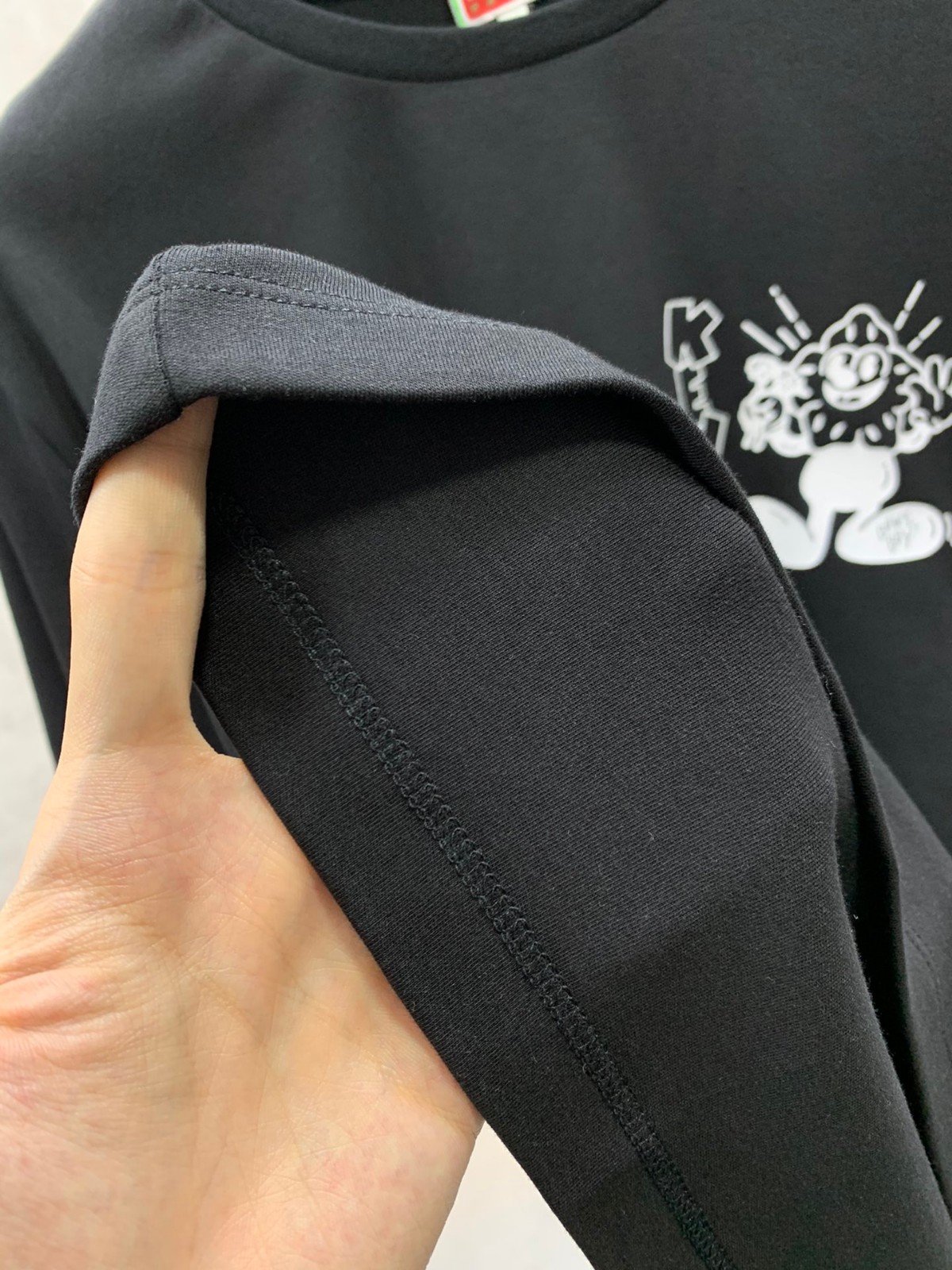 遊び心いっぱい BOKE BOY プリント クルーネック ケンゾー Tシャツ コピー ブラック-4