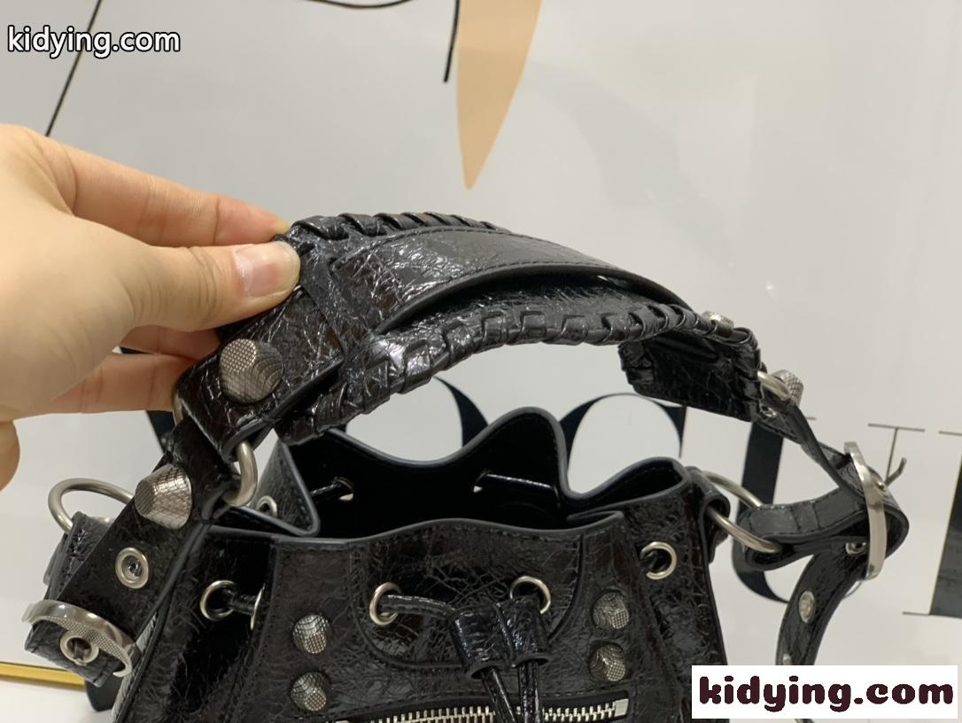 人気 ハート LE CAGOLE XS バケットバッグ バレンシアガ バック コピー ショルダーバッグ ブラック-3