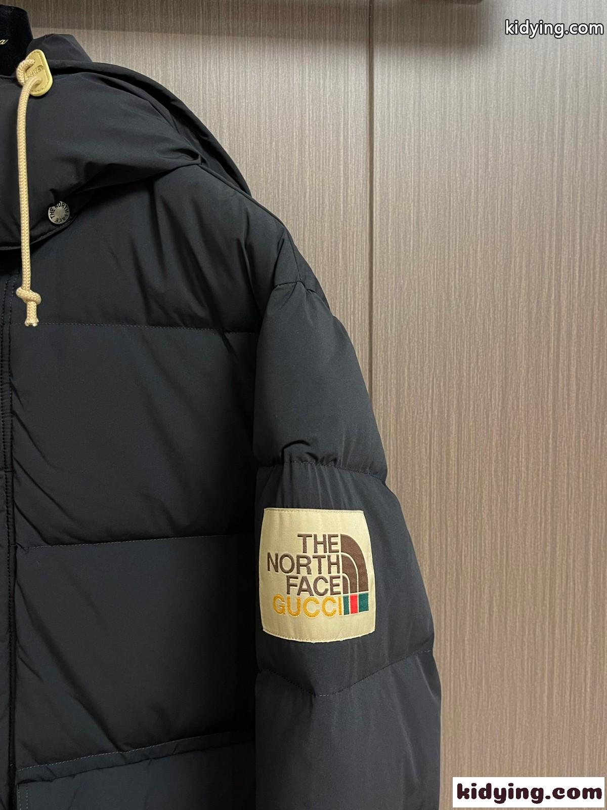 GUCCI x The North Face 暖かい グッチ ダウンジャケット コピー 防風 防寒-2