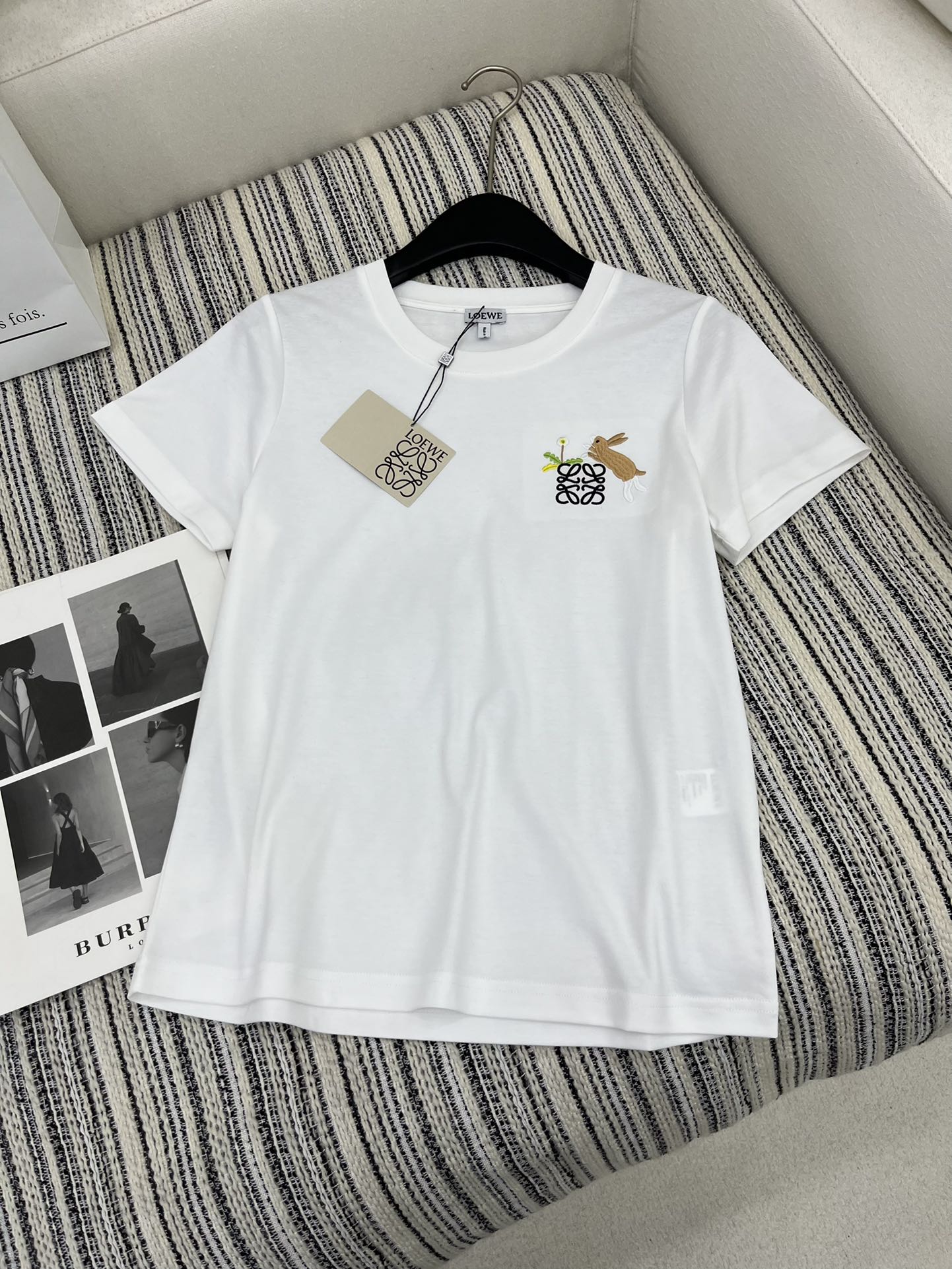 お値打ち価格 ロエベtシャツ サイズスーパーコピー 半袖 トップス ティーシャツ 純綿 夏服 シンプル ホワイト-0