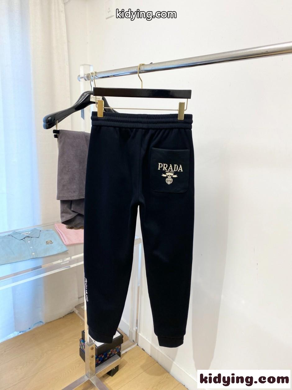 おしゃれ カジュアル スウェットパンツ プラダ パンツ 偽物 ロゴ入り 合わせやすい-3