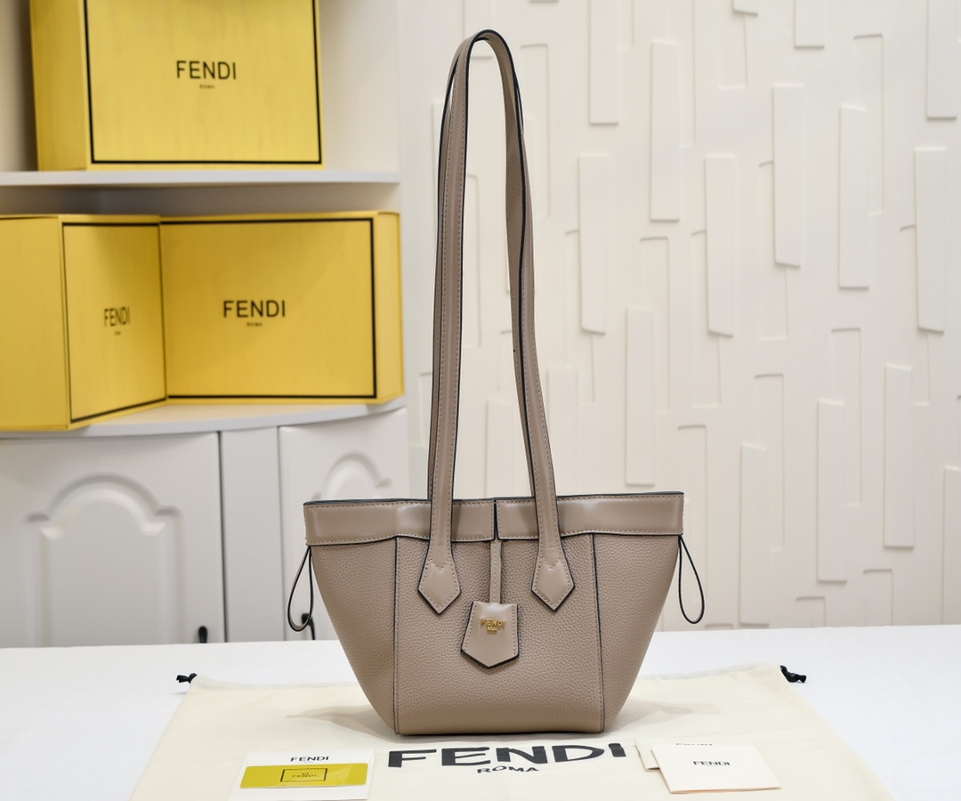 フェンディ バッグ コピー Fendi Origami スモール グレーレザー 変形ミニバッグ-0