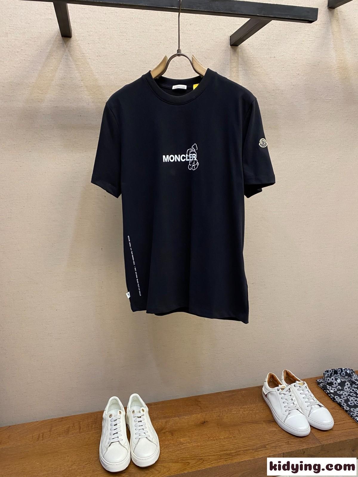 人気 Moncler x FRGMT コットン 半袖Tシャツ モンクレール Tシャツ スーパーコピー ブラック-1