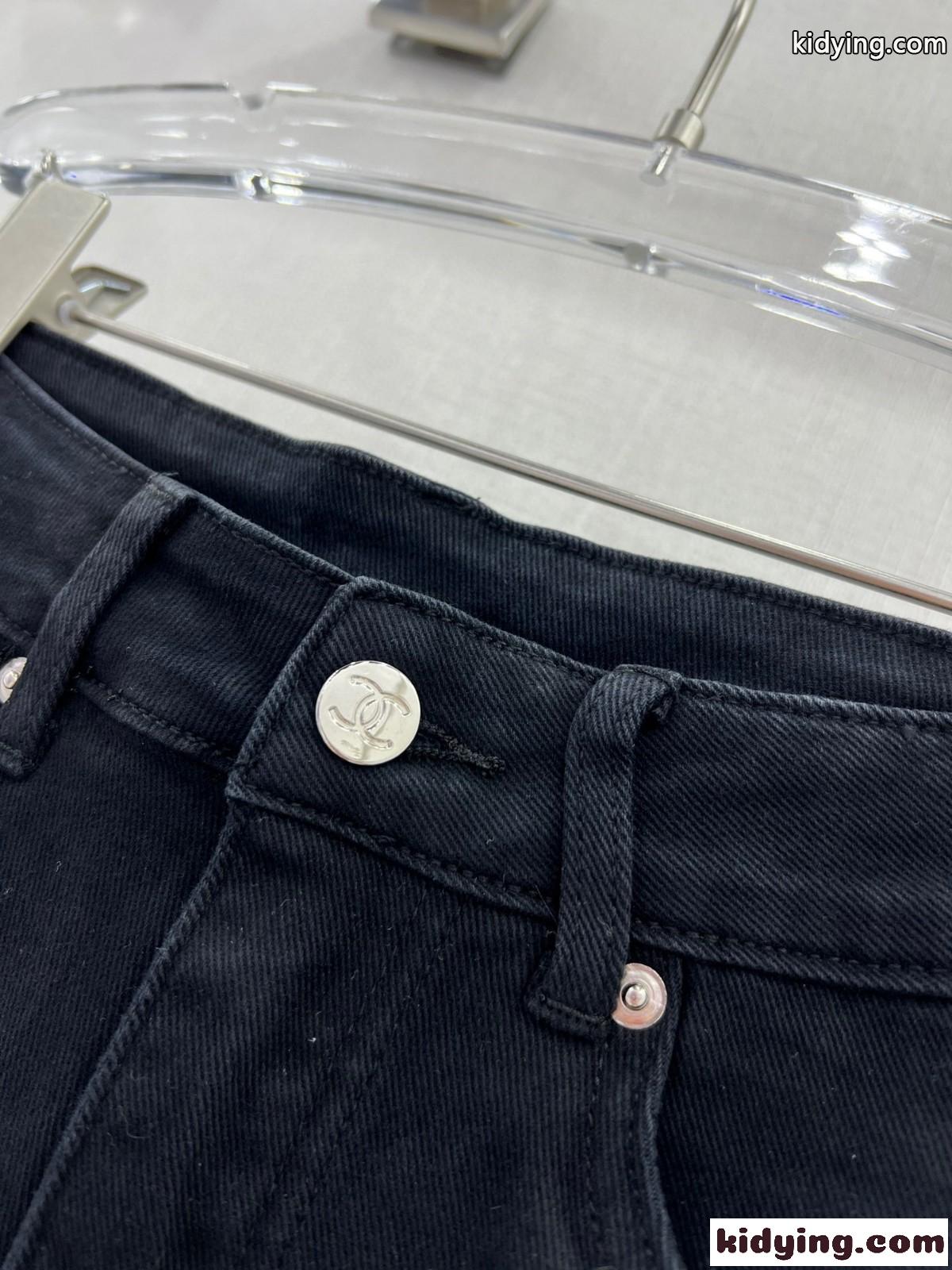 定番 合わせやすい シャネル パンツ コピー レディース デニム ショートパンツ ブラック-2