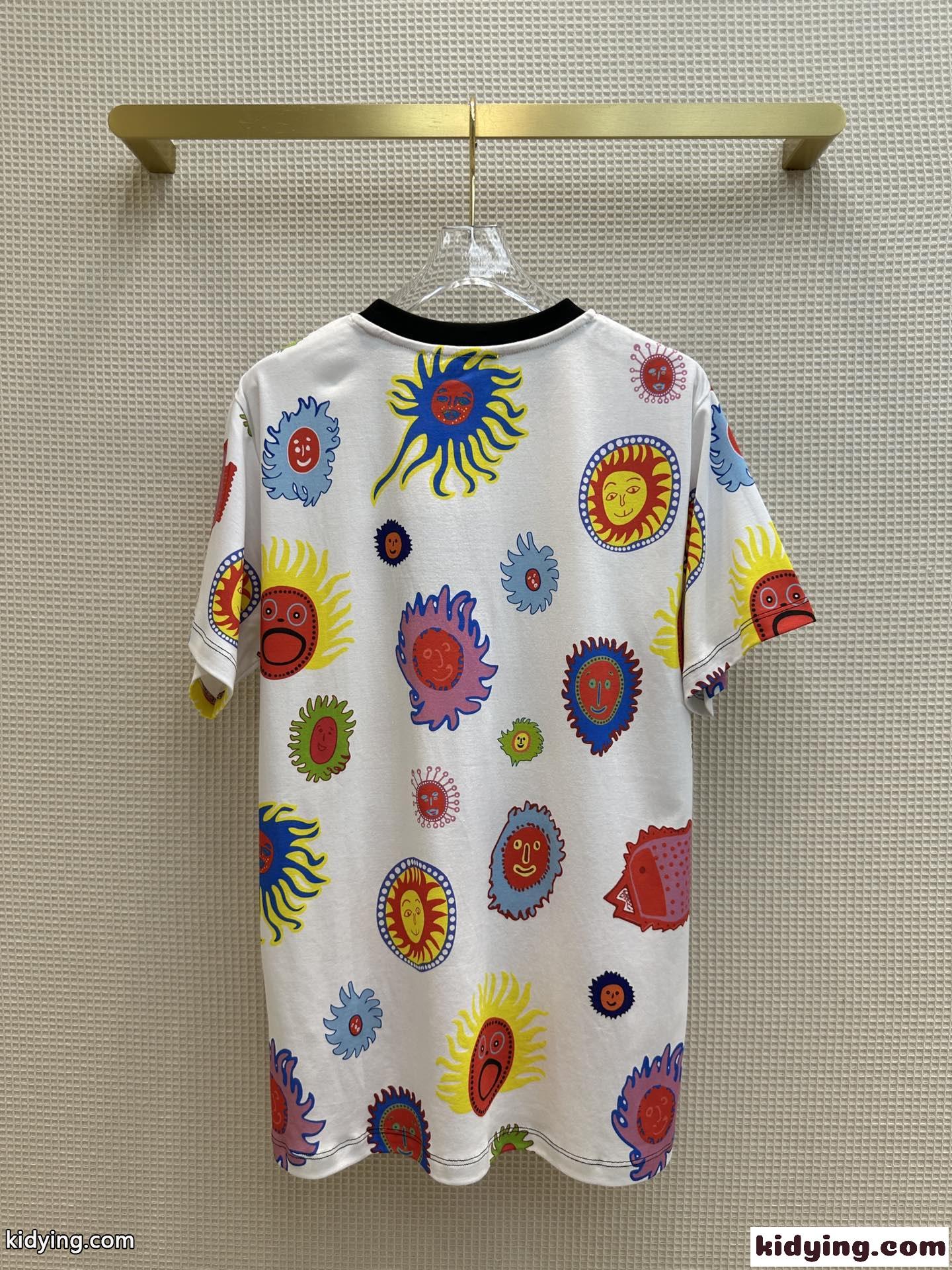 LV × YK フェイスプリントTシャツ ルイ・ヴィトン Tシャツ コピー 半袖 トップス-4