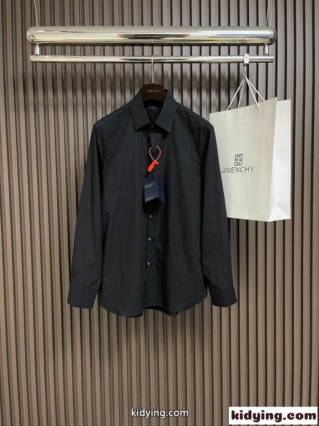 上品 シンプル ロゴ入り トップス プラダ シャツ コピー メンズ ブラック-1