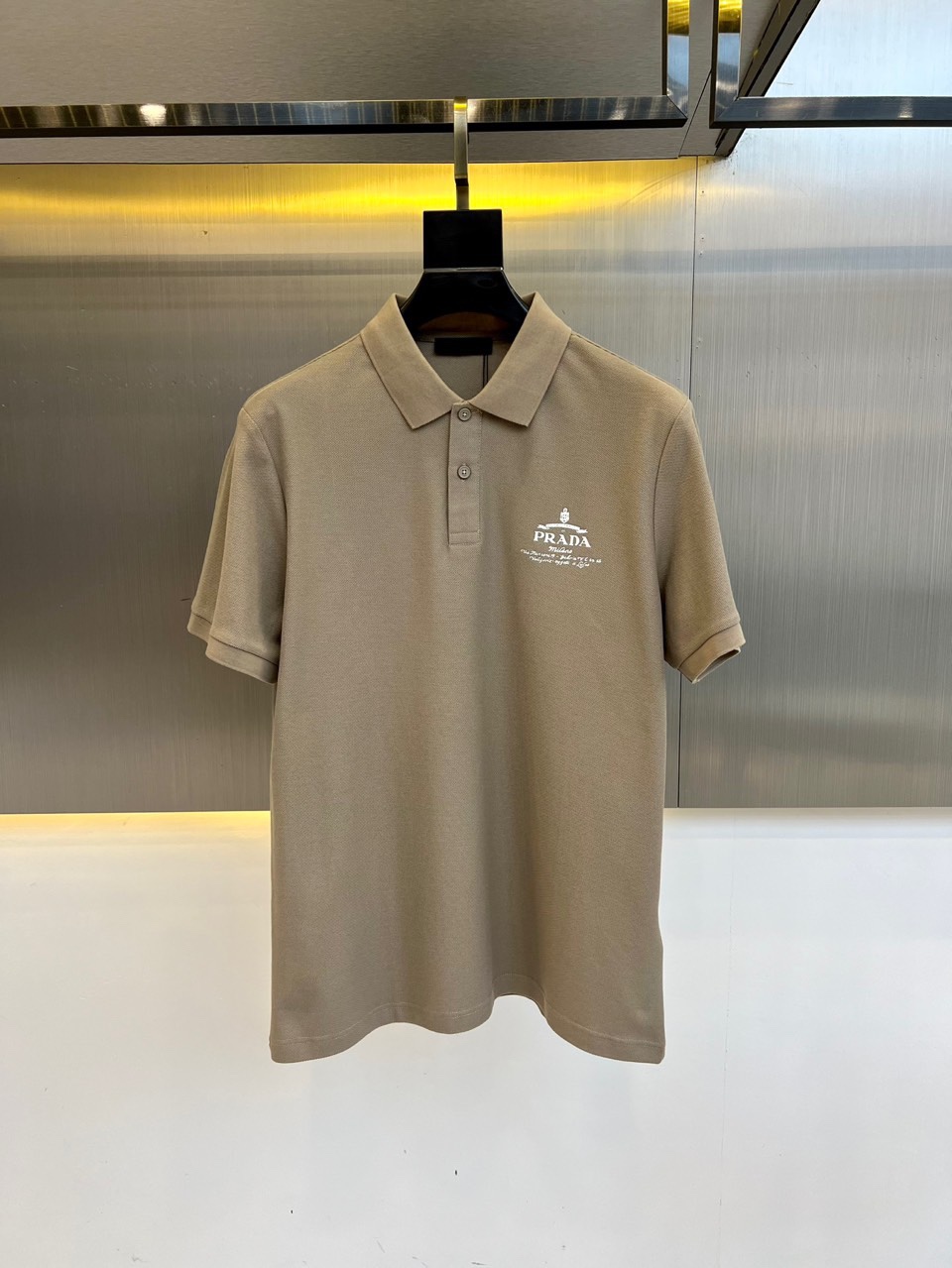 定番 コットンピケ ポロシャツ プラダ Tシャツ 偽物 半袖 トップス カーキ-0
