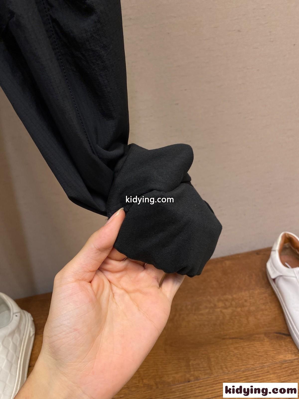 アウトドア カジュアル ロングパンツ モンクレール パンツ 偽物 ブラック-4