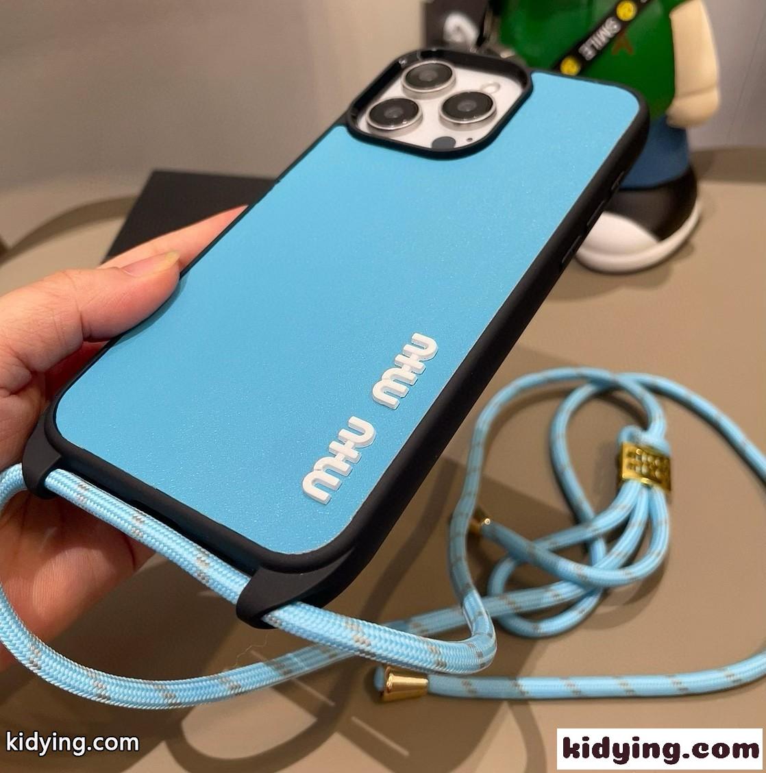 シンプル 上品 スマホケース ミュウミュウ アイフォンケース 偽物 iPhone16-2