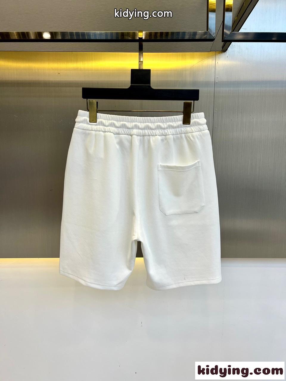 合わせやすい 定番 カジュアル ショートパンツ フェンディ パンツ 偽物 ホワイト-0