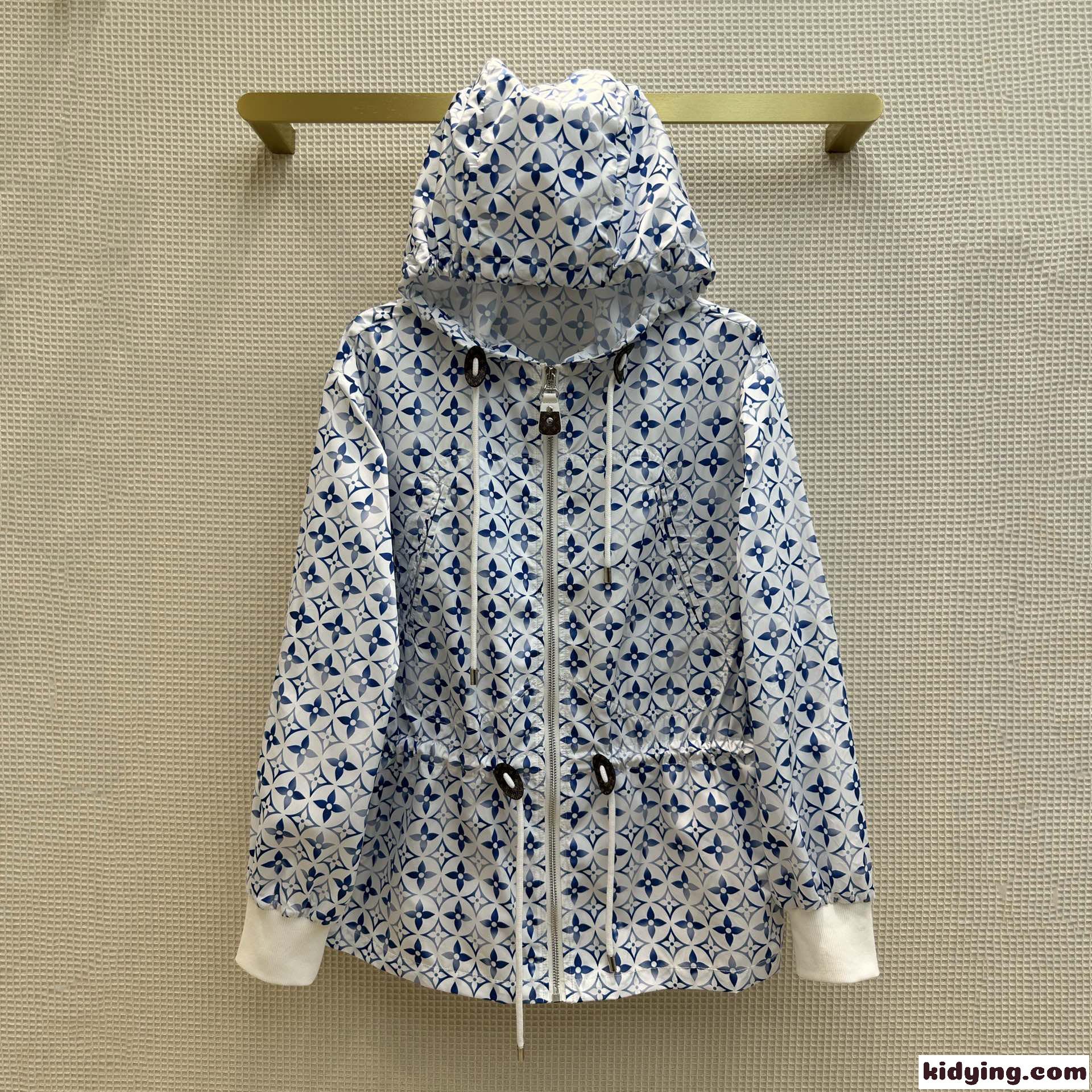 LV バイ・ザ・プール モノグラムフラワータイルショートパーカ ルイヴィトン ジャケット コピー-2