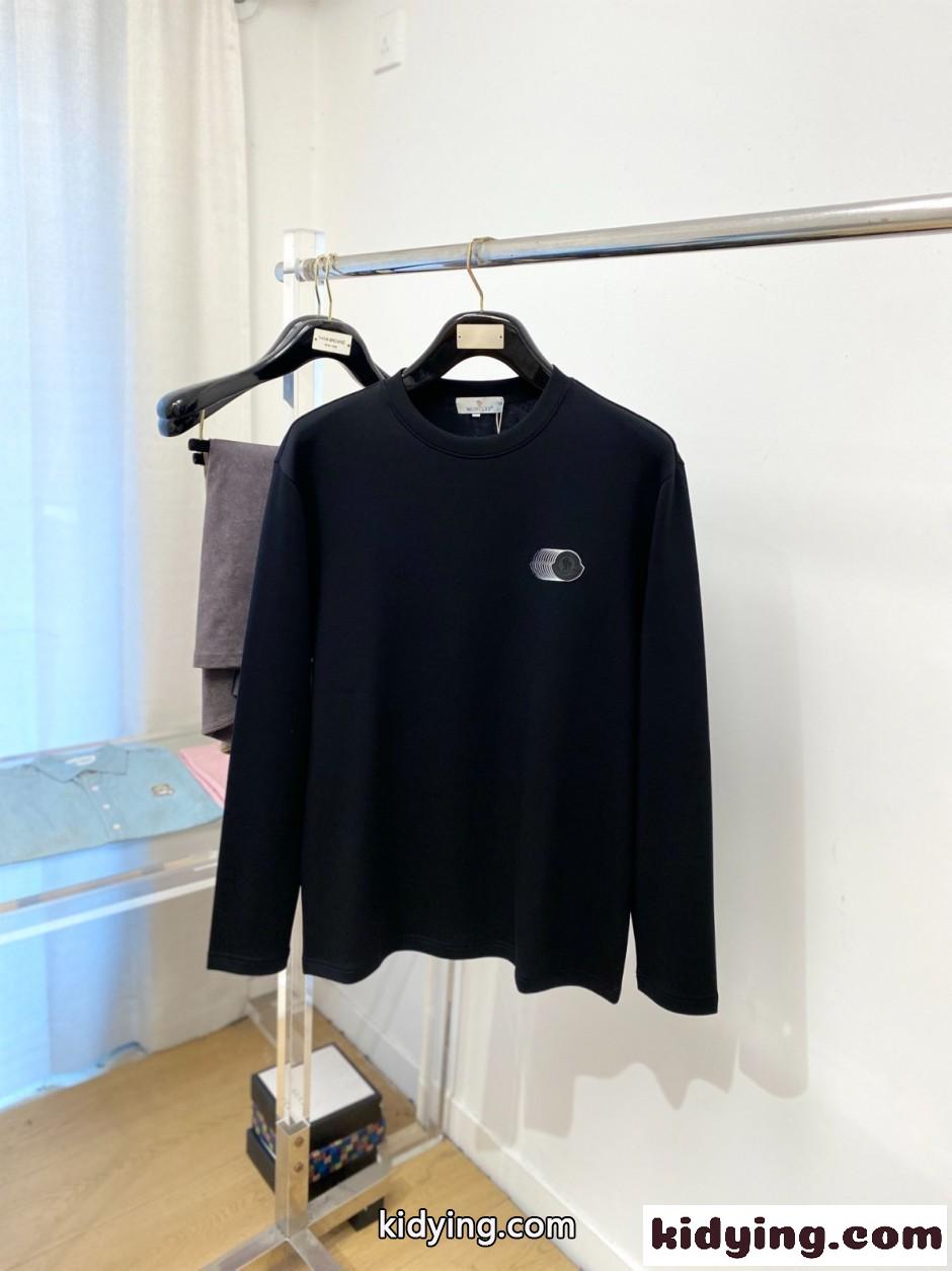モンクレール Tシャツ 偽物 シンプル 合わせやすい クルーネック 長袖Tシャツ ブラック-0