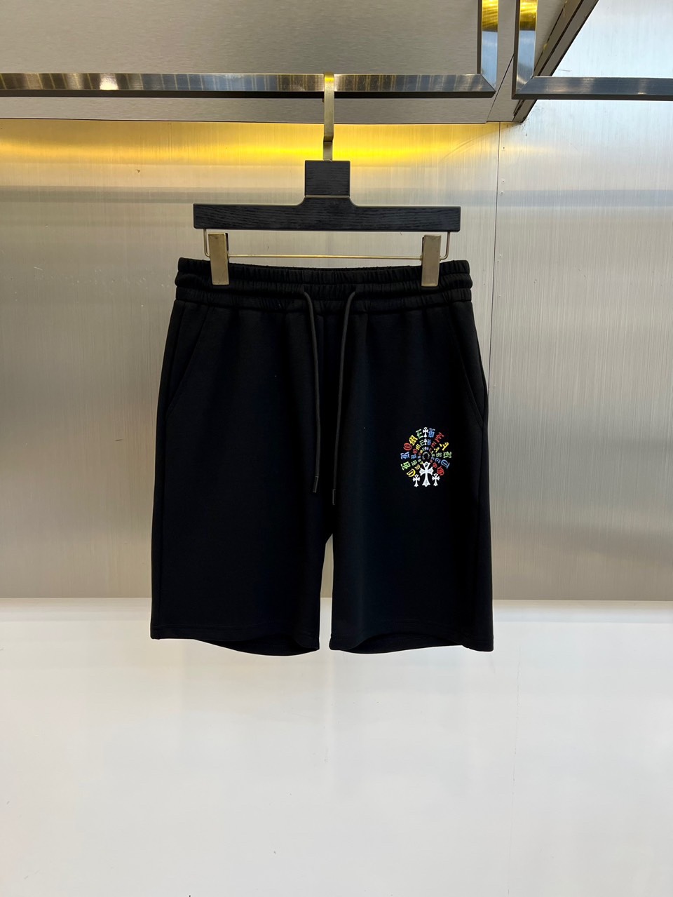 クロムハーツ パンツ 偽物 シンプル ロゴ入り カジュアル ショートパンツ ブラック-1