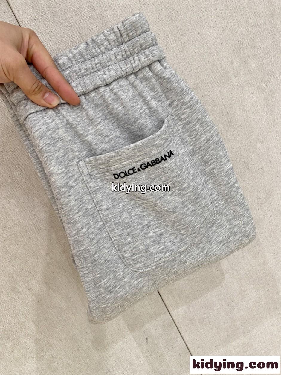 DGエンブレムパッチ 裏起毛 スウェットパンツ ドルチェ&ガッバーナ パンツ 偽物 グレー-1