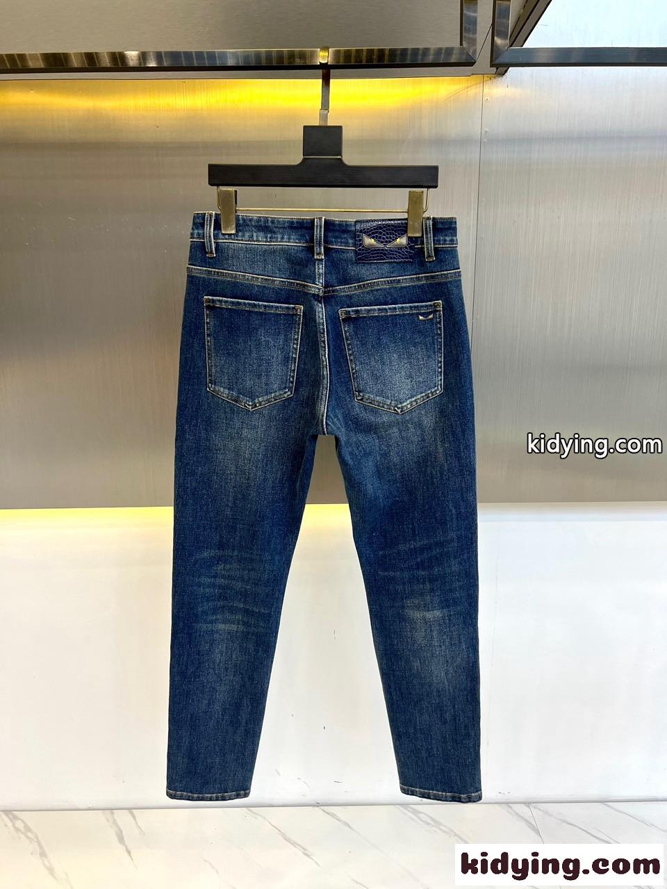 カジュアル フェンディ ジーンズ コピー 合わせやすいメンズ デニムパンツ-1