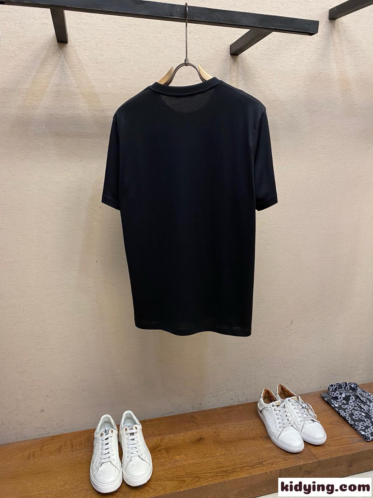 シンプル 合わせやすい クルーネック セリーヌ Tシャツ コピー コットン 半袖-3