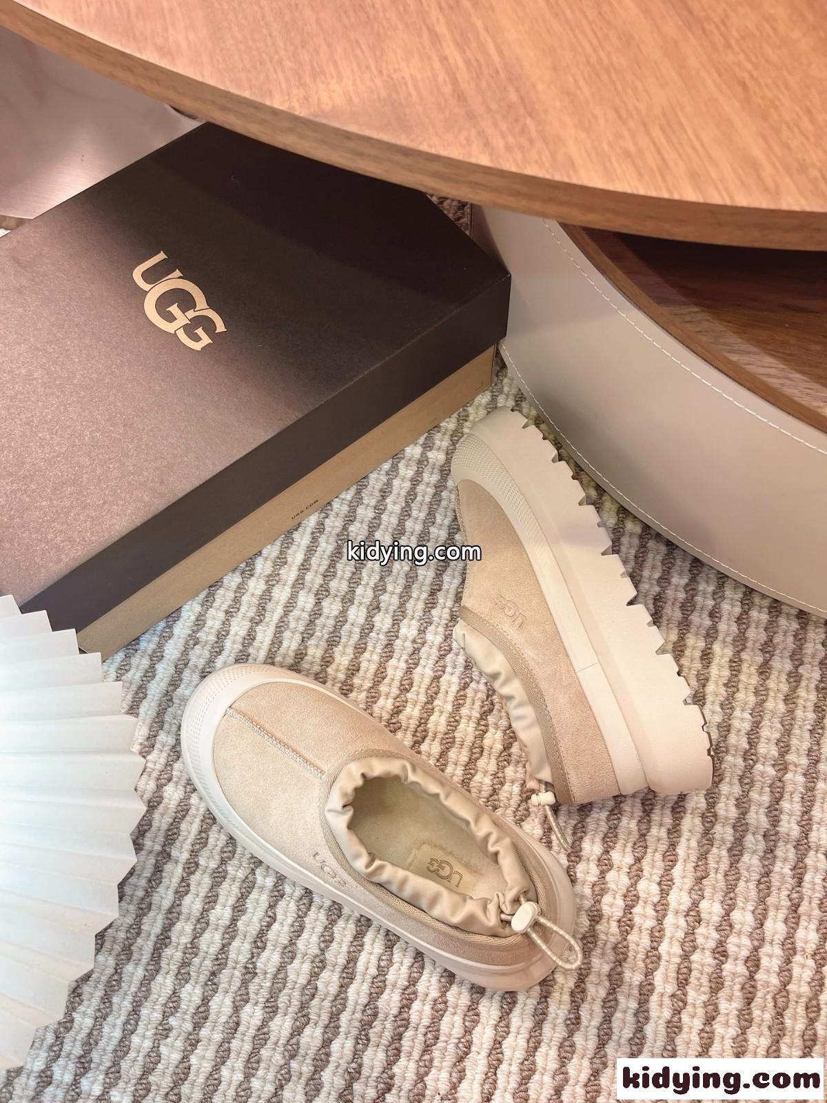 合わせやすい スエード スリッポン カジュアル UGG アグ スーパーコピー レディース メンズ-2