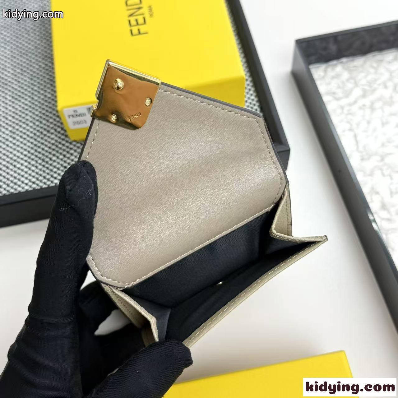 人気 コンパクト 三つ折り財布 フェンディ 財布 スーパーコピー ウォレット グレー-3