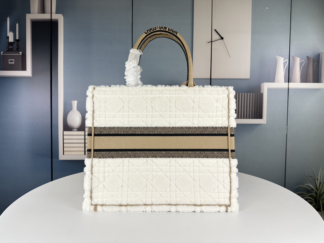 【新作♪秋冬にピッタリ♪】DIOR BOOKTOTE バッグ ラージ クリスチャン・ディオール バッグ コピー-1