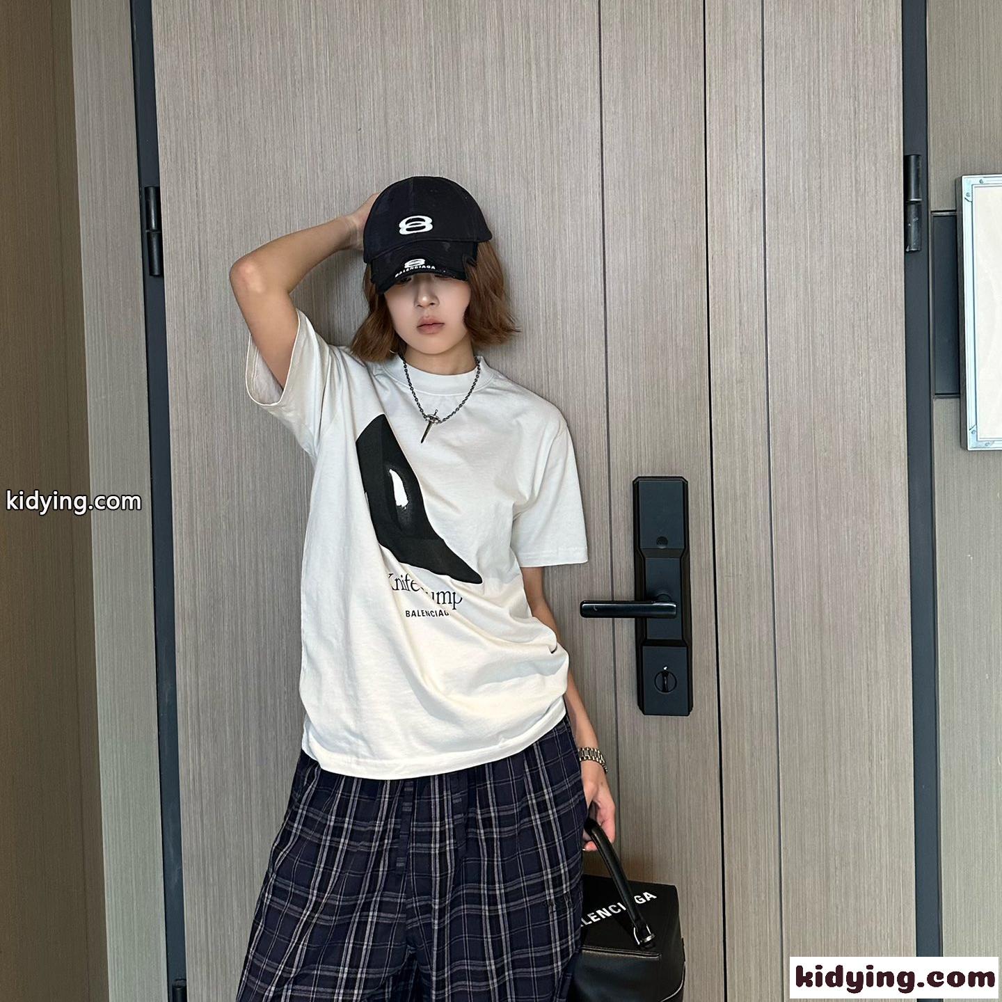 カジュアル バレンシアガ KNIFE PUMP Tシャツ コピー ユニセックス-1