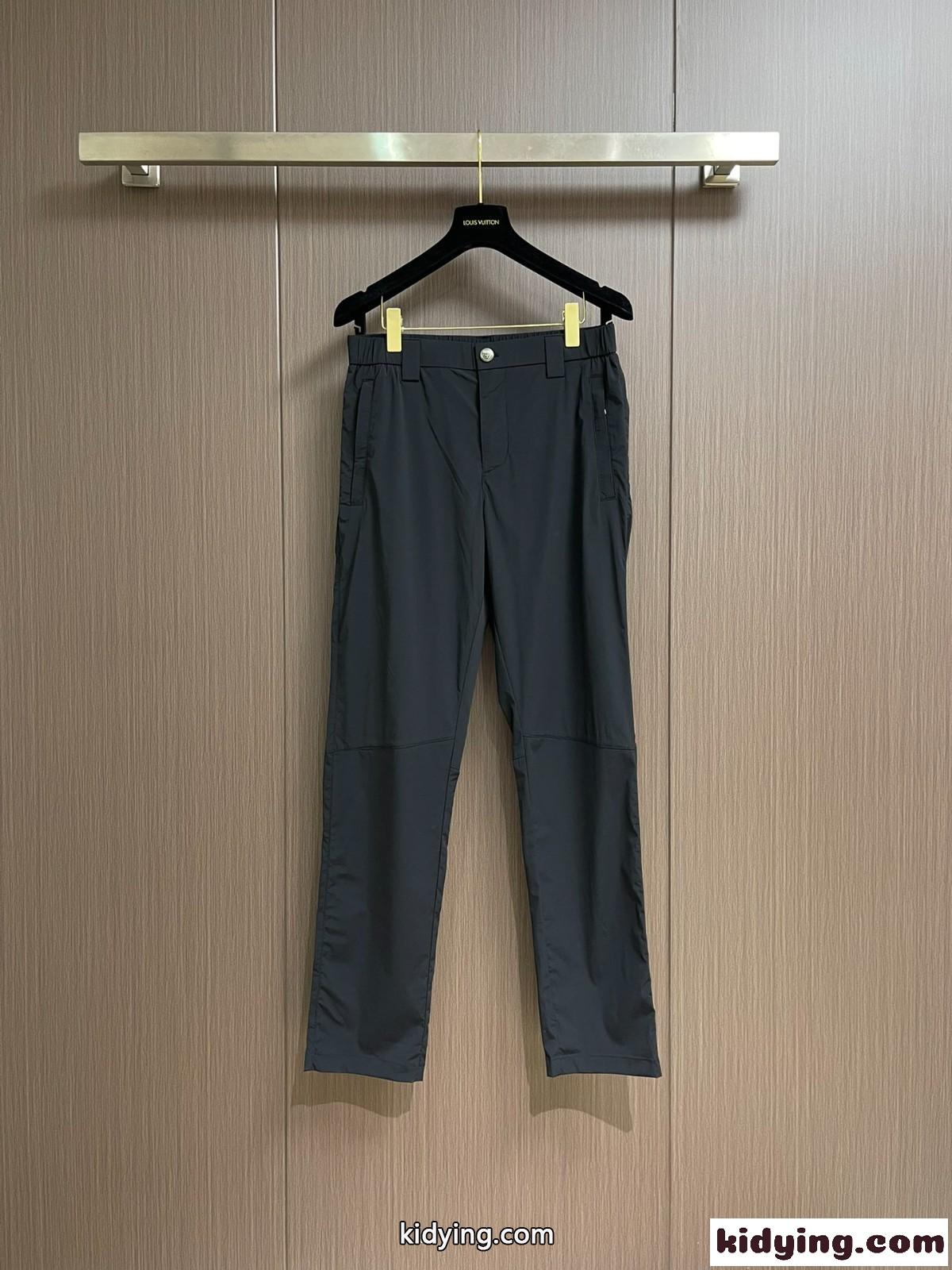 洗練された 上品 ロングパンツ プラダ パンツ コピー メンズ ズボン ブラック-1
