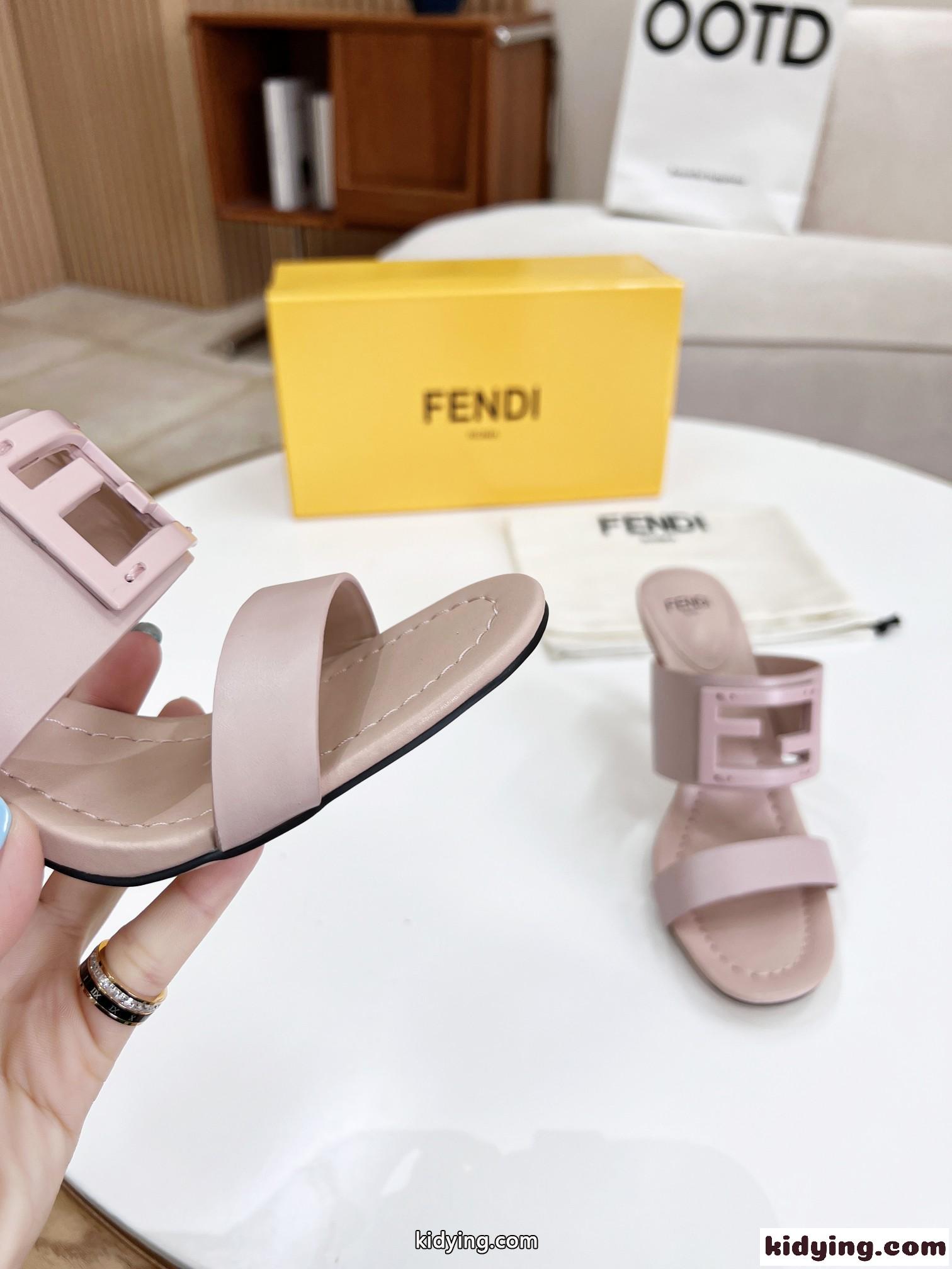FFバゲット スティレットヒールサンダル フェンディ サンダル スーパーコピー ピンク-4