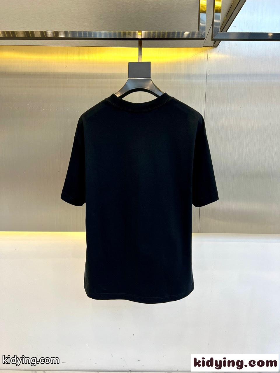 グッチ Tシャツ コピー お洒落 ロゴプリント 半袖Tシャツ ブラック-3