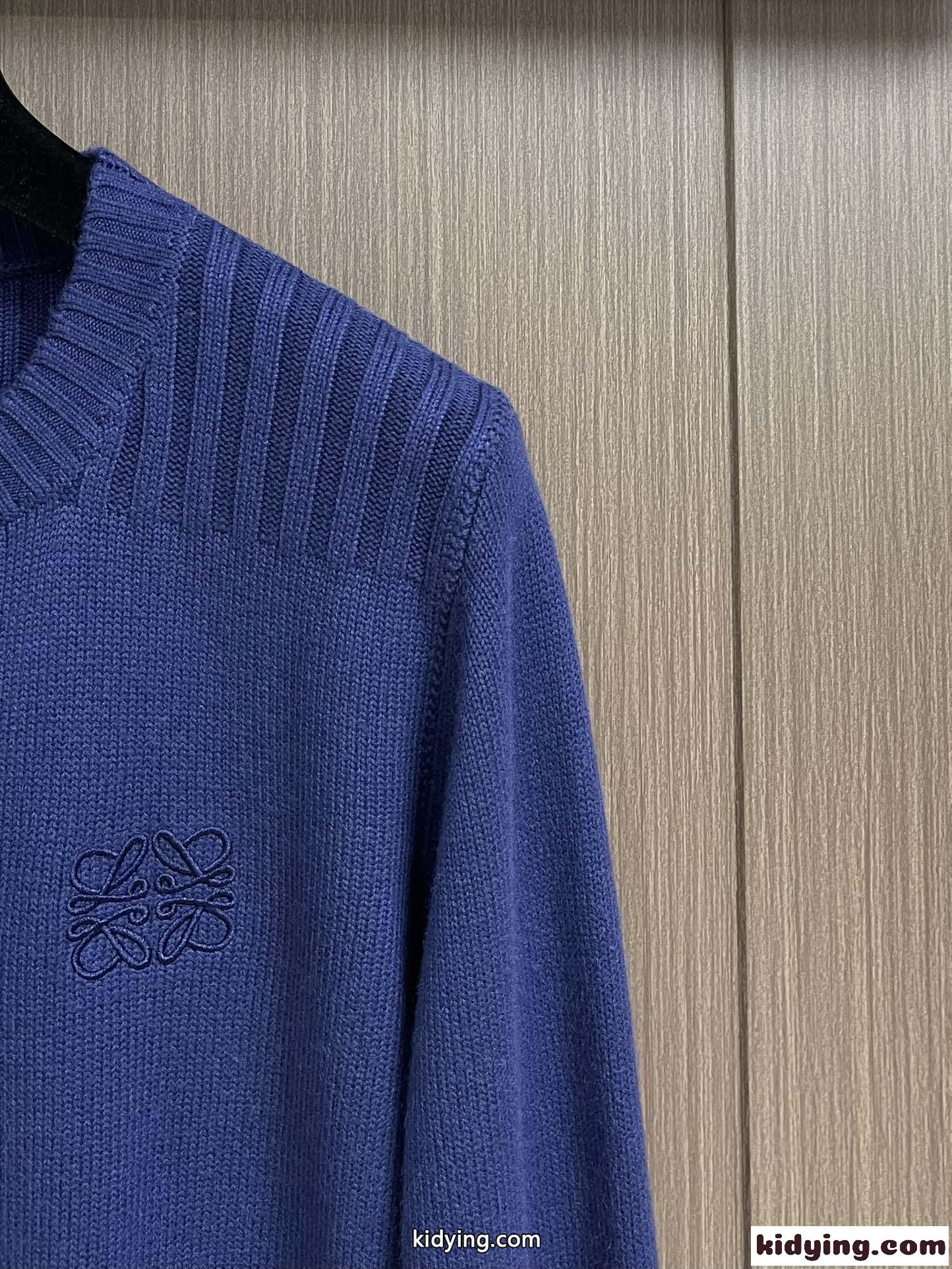 アナグラム 刺繍入り ロエベ セーター コピー ウール クルーネック ブルー-2