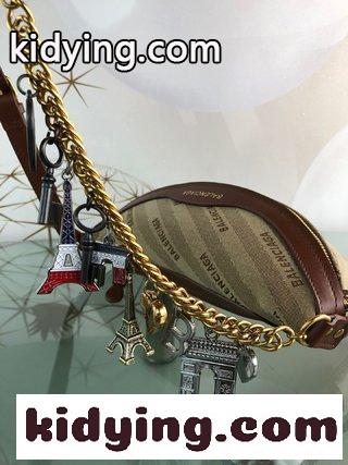 バレンシアガ バック 肩掛け 正規品型開き/バレンシアガ アルファベットプリント半月包みパリタワー吊り紐ウエストバッグ コピー-1