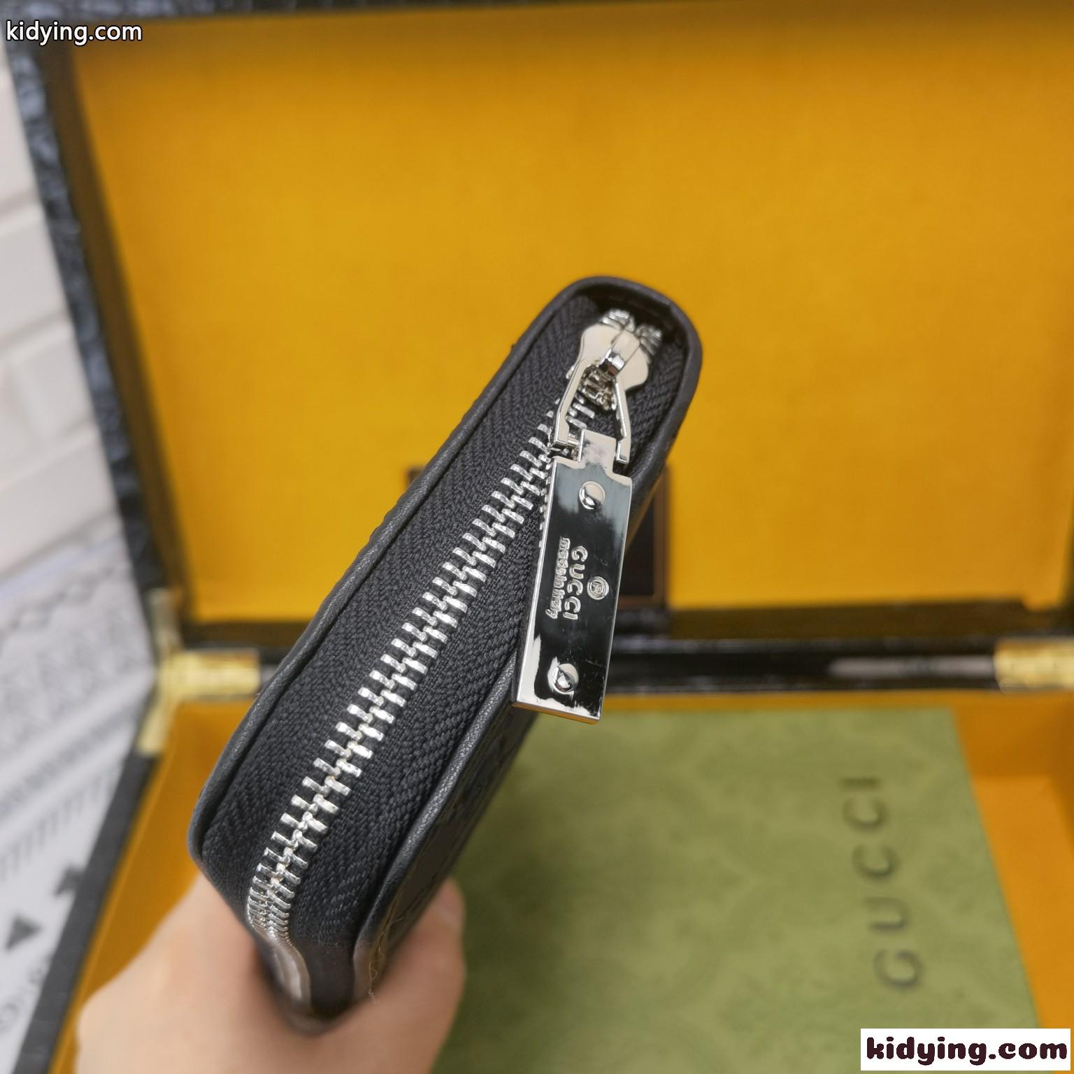 上品 シック カジュアル おしゃれ グッチ 財布 コピー 長財布 ラウンドファスナー ウォレット-3