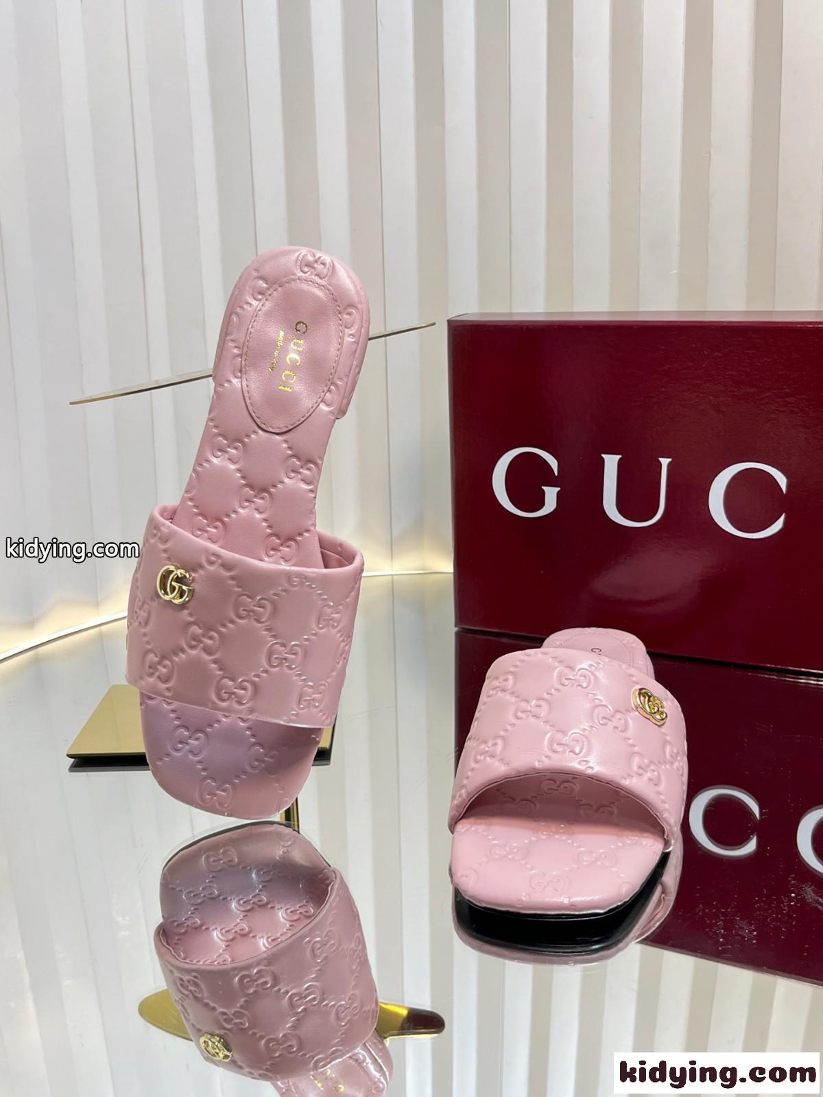 カジュアル 可愛い ダブルG付き ウィメンズ スライドサンダル グッチ サンダル スーパーコピー ピンク-1