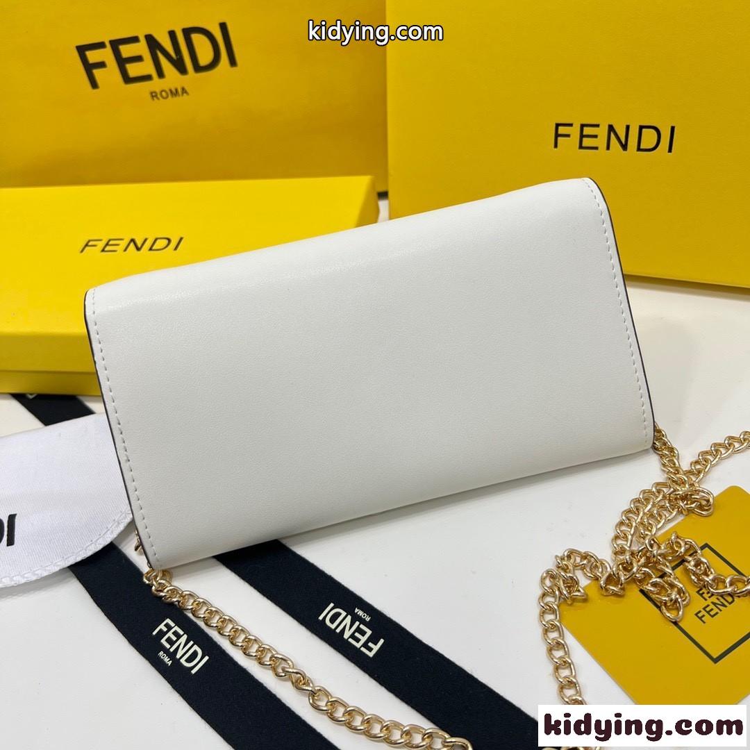 FENDI ROMAコンチネンタル財布 チェーン付きフェンディ 財布 人気 コピー ウォレット ホワイト-2