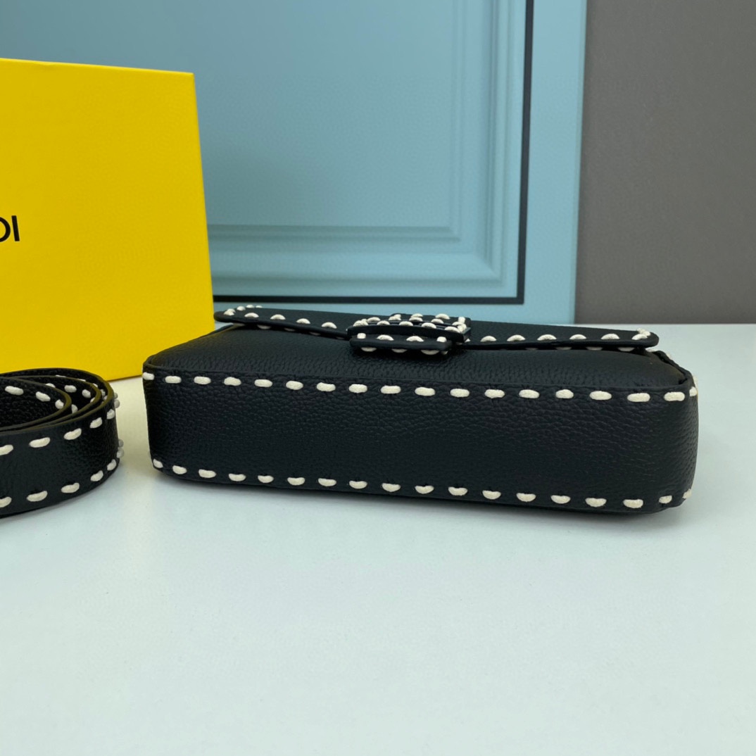人気 FENDI フェンディ ハンドステッチ ミディアム バゲットバッグ コピー ブラック-3