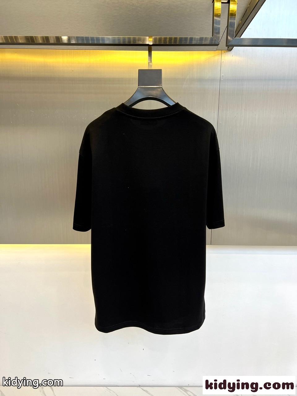 カジュアル 快適 クルーネック 半袖Tシャツ ヴェルサーチェ Tシャツ コピー ブラック-3