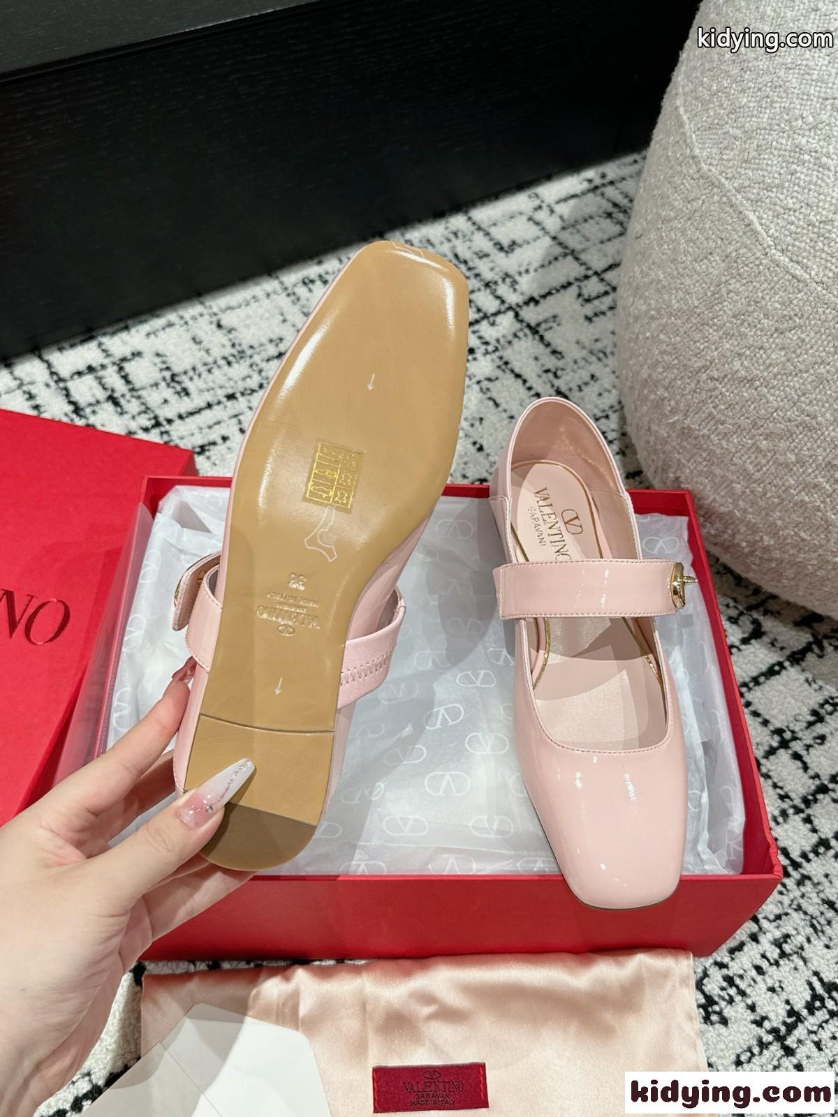 Vロゴ メリージェーン バレリーナ ヴァレンティノ パンプス スーパーコピー ピンク-3