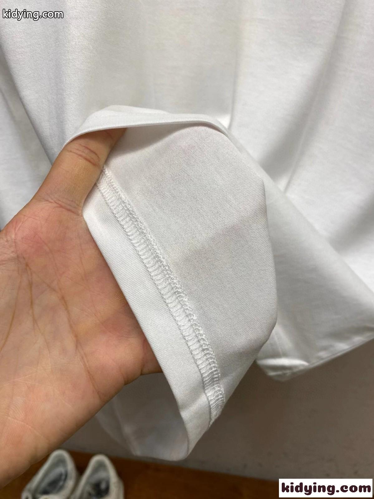シンプル 合わせやすい クルーネック セリーヌ Tシャツ コピー コットン 半袖-2