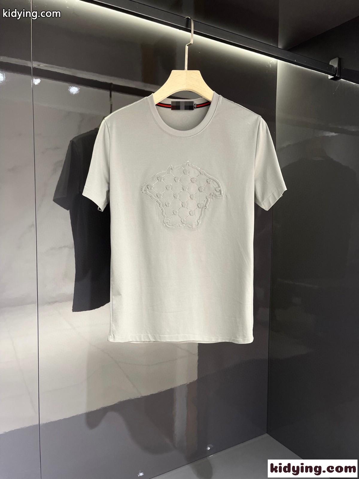 選べる6色 高級感 クルーネック ヴェルサーチェ 半袖Tシャツ コピー 着心地抜群 メンズ トップス 春夏 定番-4