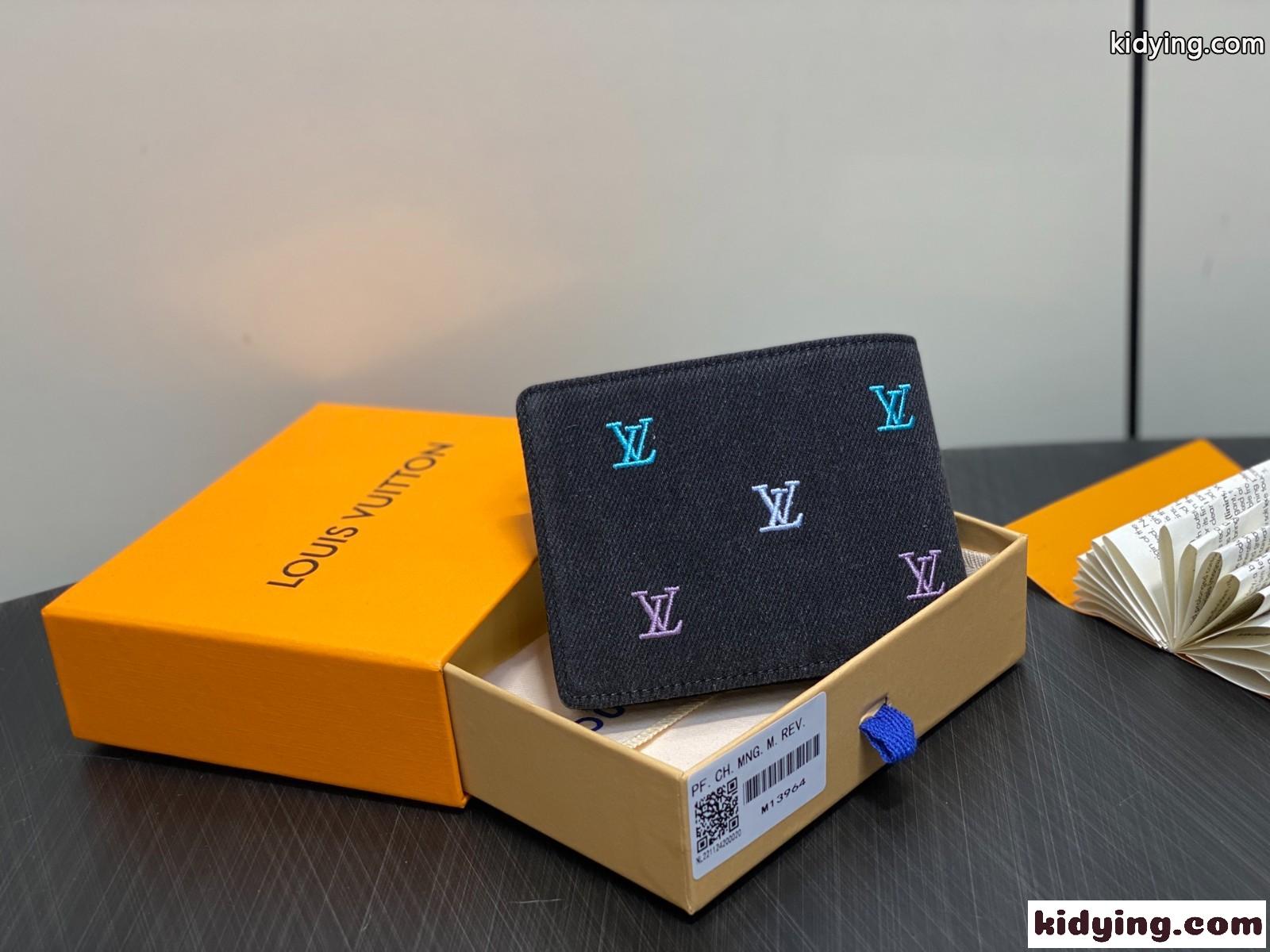 LV ポルトフォイユ・ミュルティプル ルイ･ヴィトン 財布 スーパーコピー M13964-2