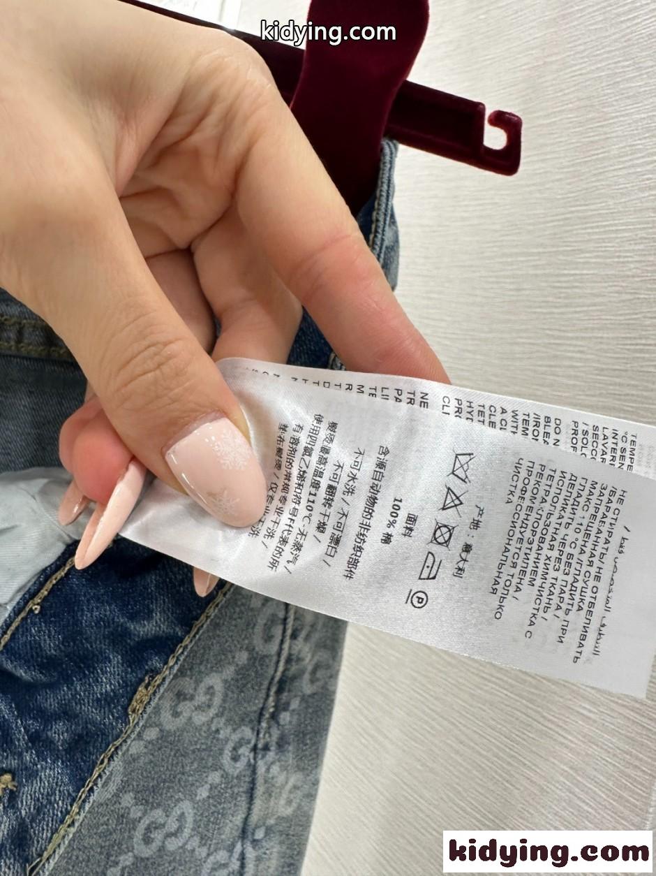 グッチ ジーンズ コピー レディース 合わせやすい GG ウォッシュド デニムパンツ-4
